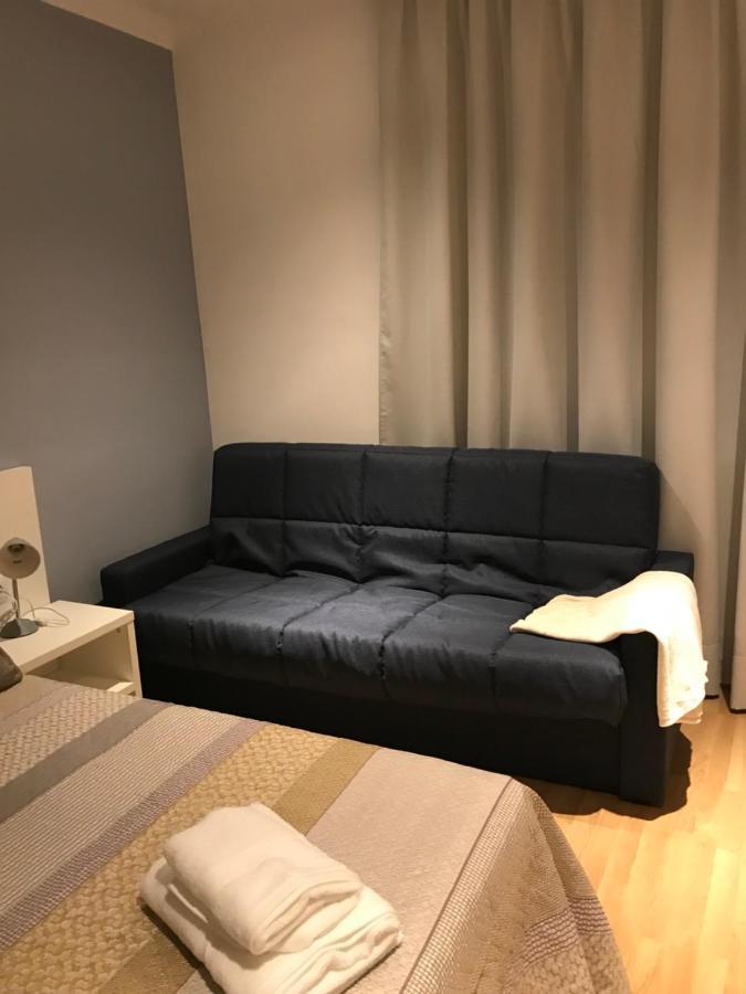 Hostal Casiano Camarasa Bagian luar foto